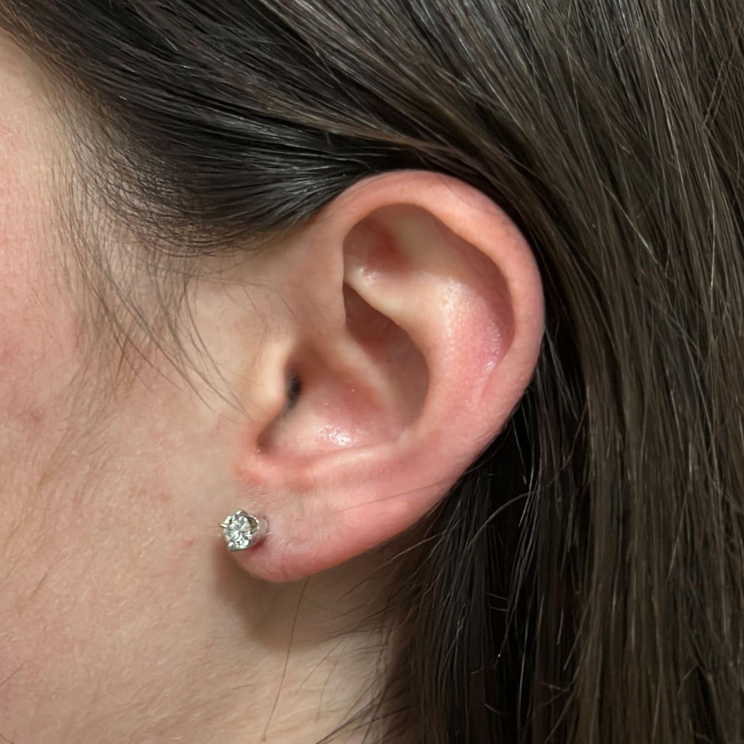 Round Diamond Stud Earrings 14K White Gold 0.80 CTW 4-Prong Setting Estate