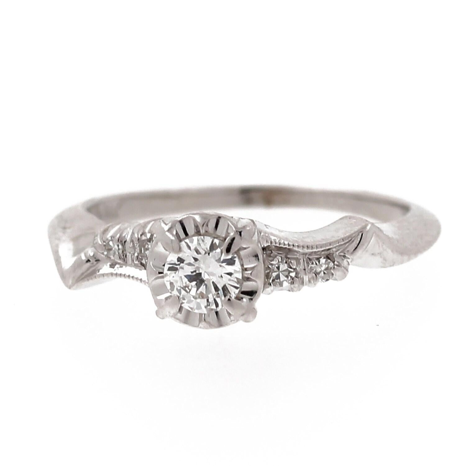 Round Solitaire & Accent Diamond Engagement Ring 14K White Gold 0.26 TW SZ 6.25