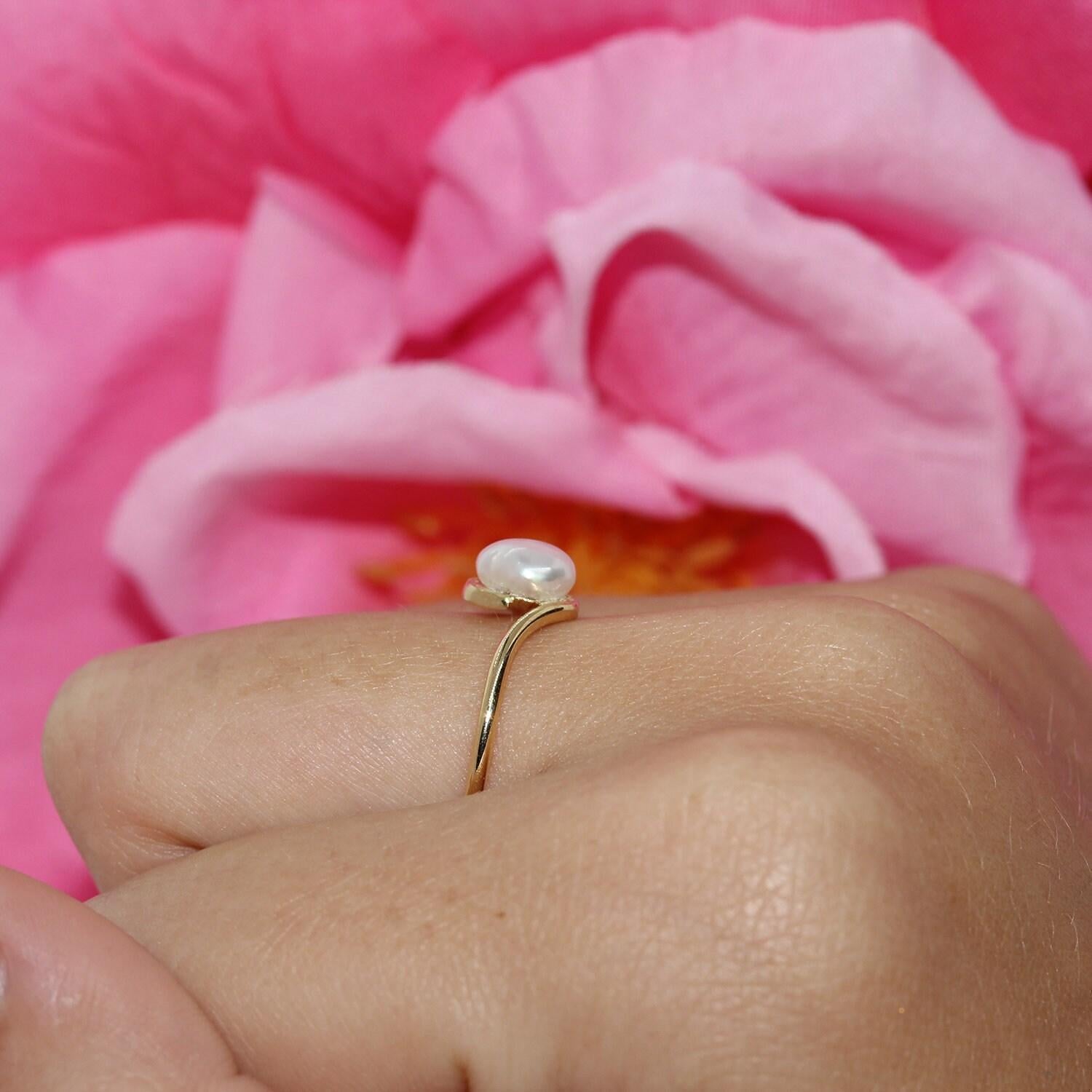Solitaire Freshwater Pearl Bypass Ring 18K Yellow Gold Swirl SZ 6.25 Estate