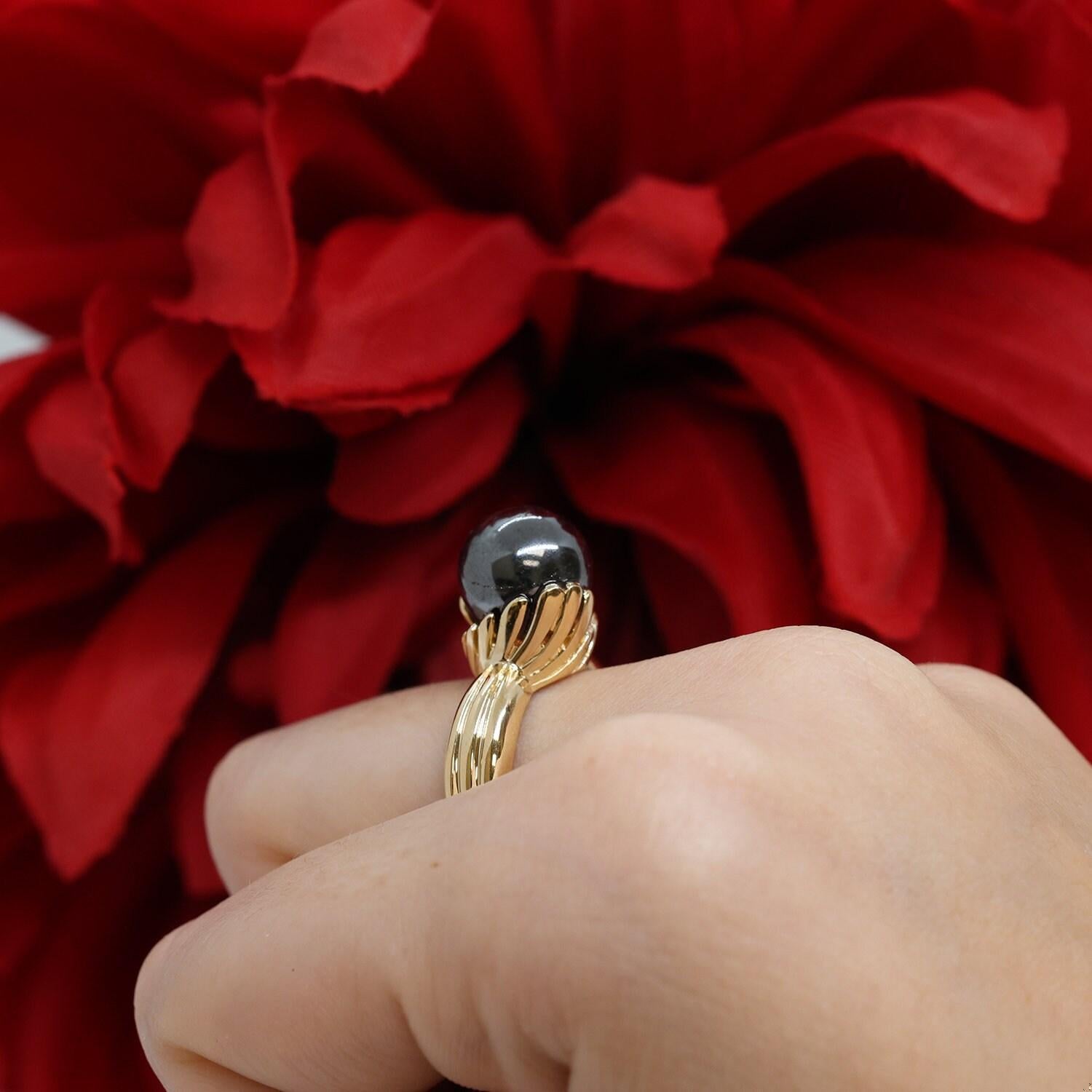Solitaire Round Hematite Cocktail Ring Yellow Gold Size 8.75 Ladies Estate
