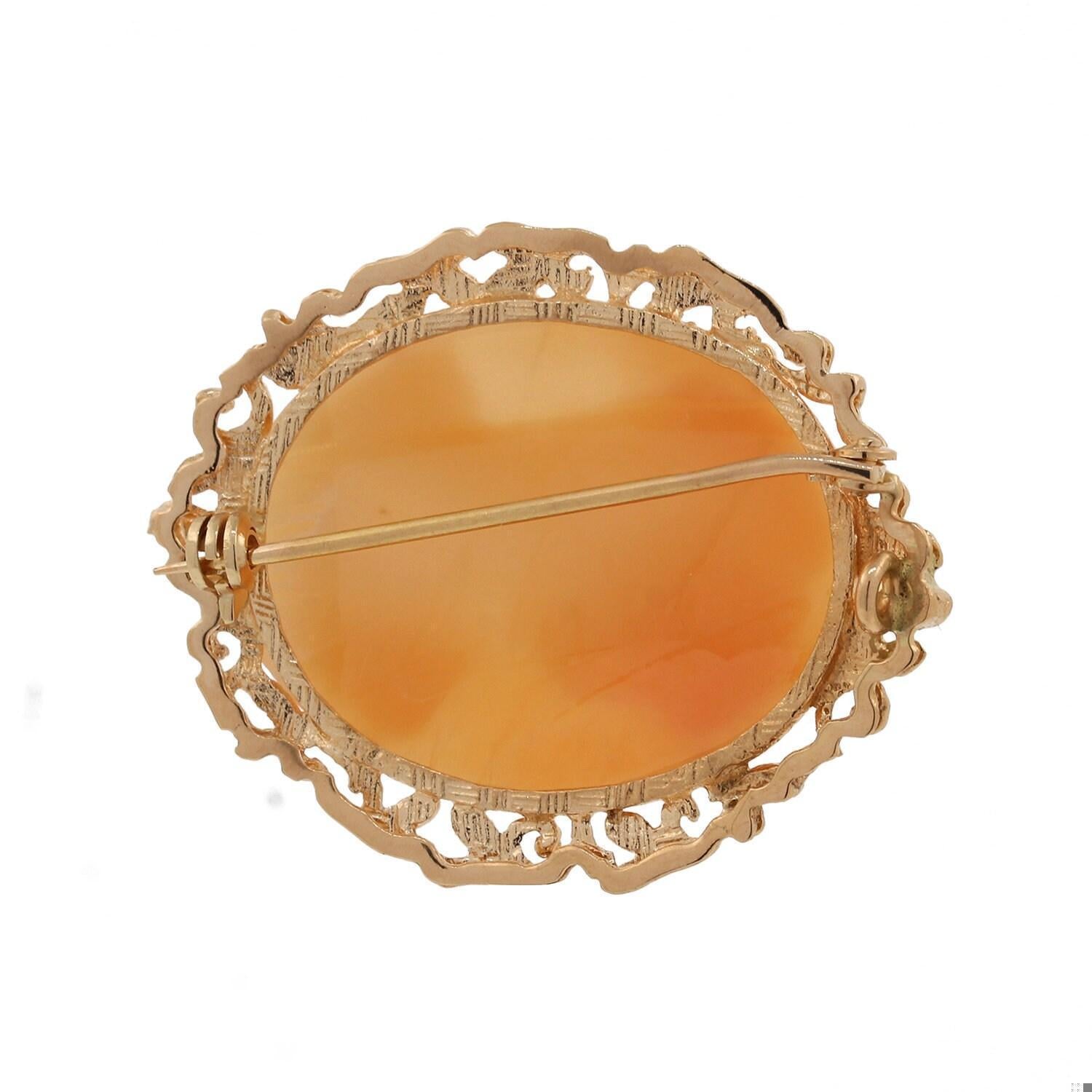 Vintage Cameo Brooch Pin Pendant 18K Yellow Gold Floral Frame 1.50" Estate