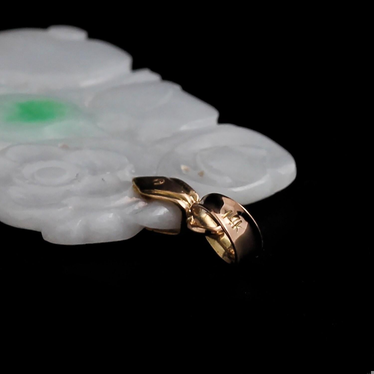 Vintage Carved White & Green Jade Pendant 14K Yellow Gold Unisex Estate 2"