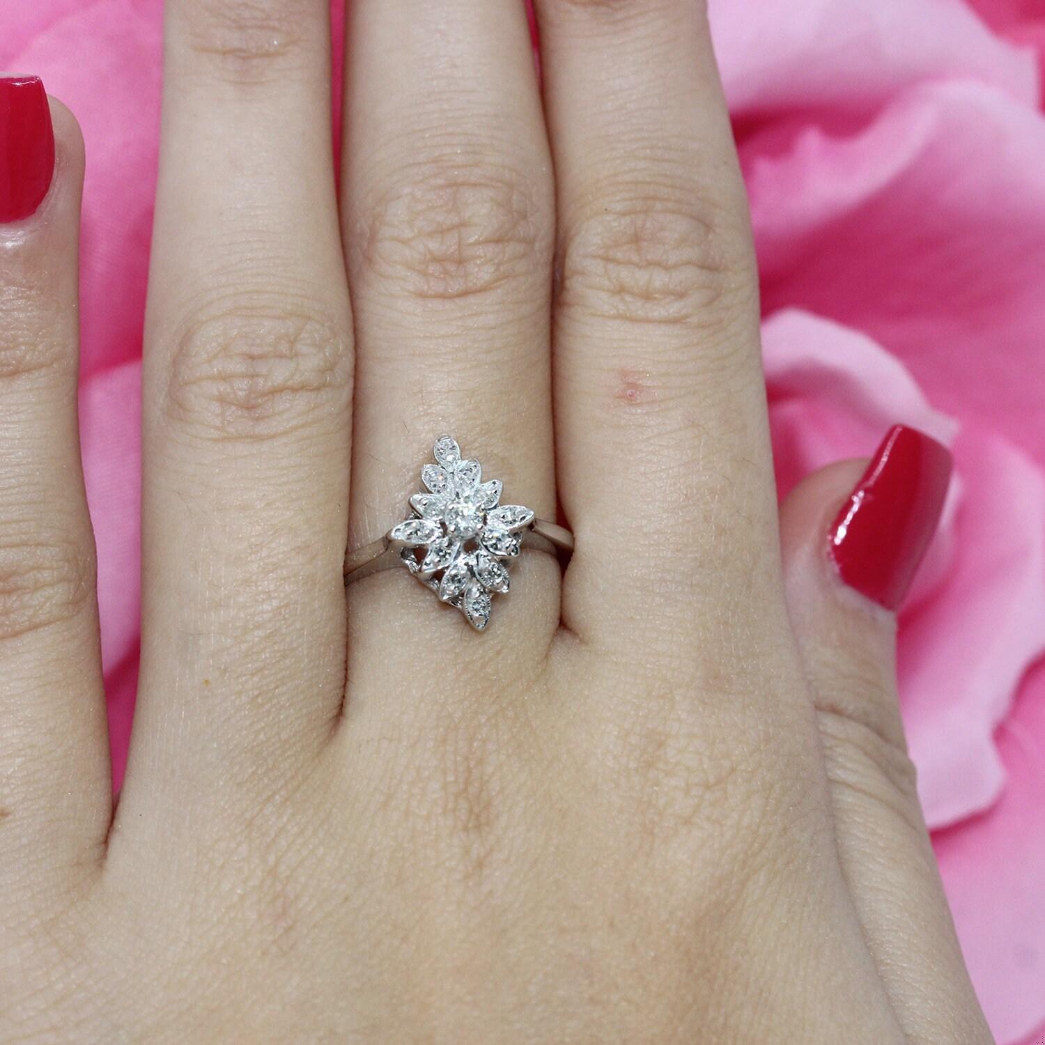 Vintage Cluster Diamond Floral Cocktail Ring White Gold 0.30 TW Size 6 Ladies