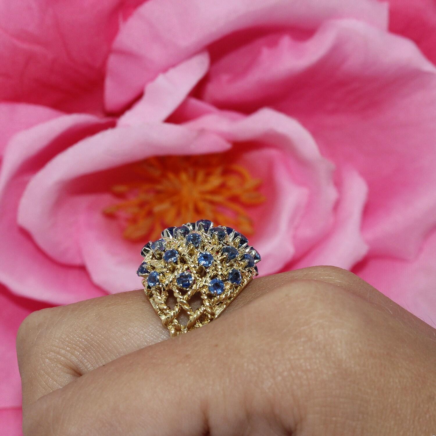 Sapphire Gemstone Dome Ring 18K Yellow Gold 2.40 CTW Size 7.5 Ladies Estate