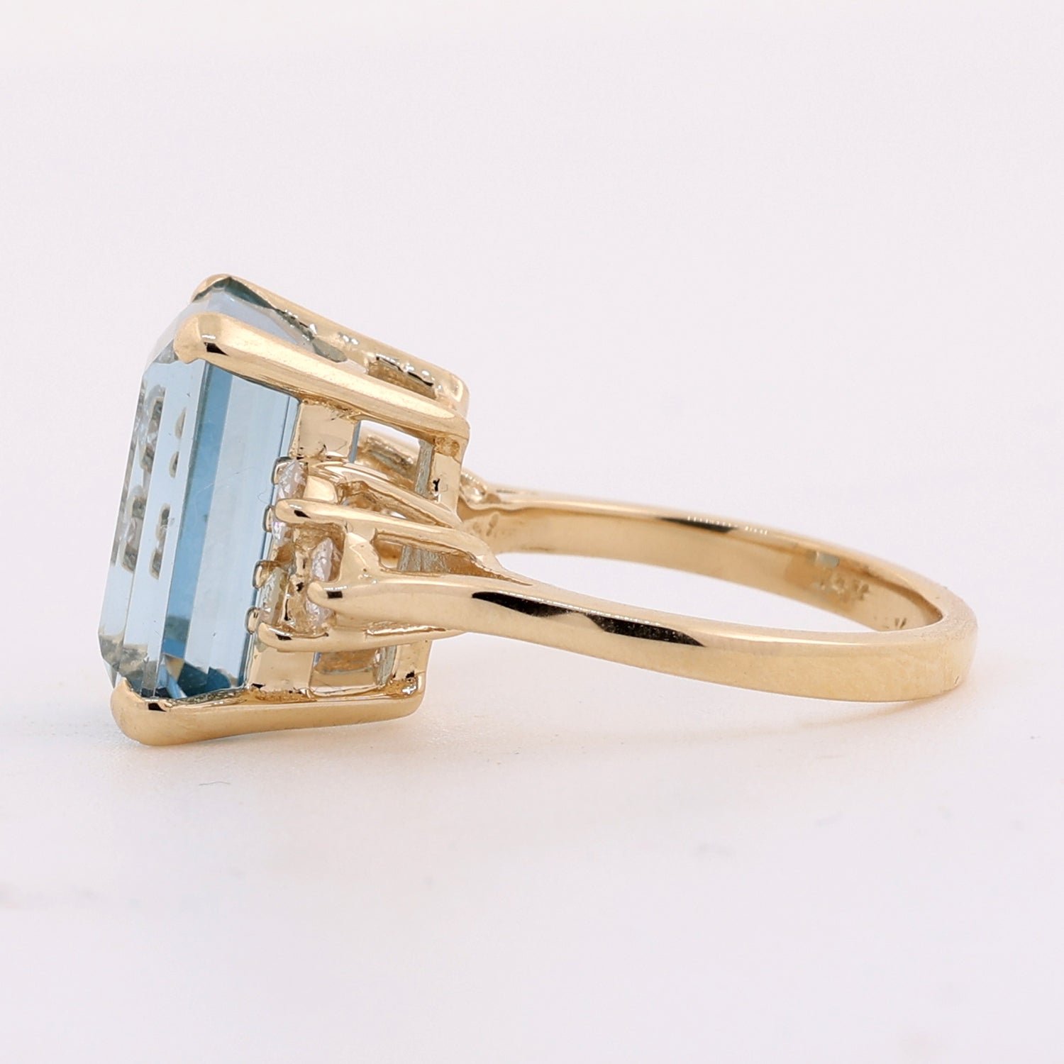 9.40 CTW Swiss Blue Topaz Diamond Statement Ring 14K Yellow Gold Size 6.25