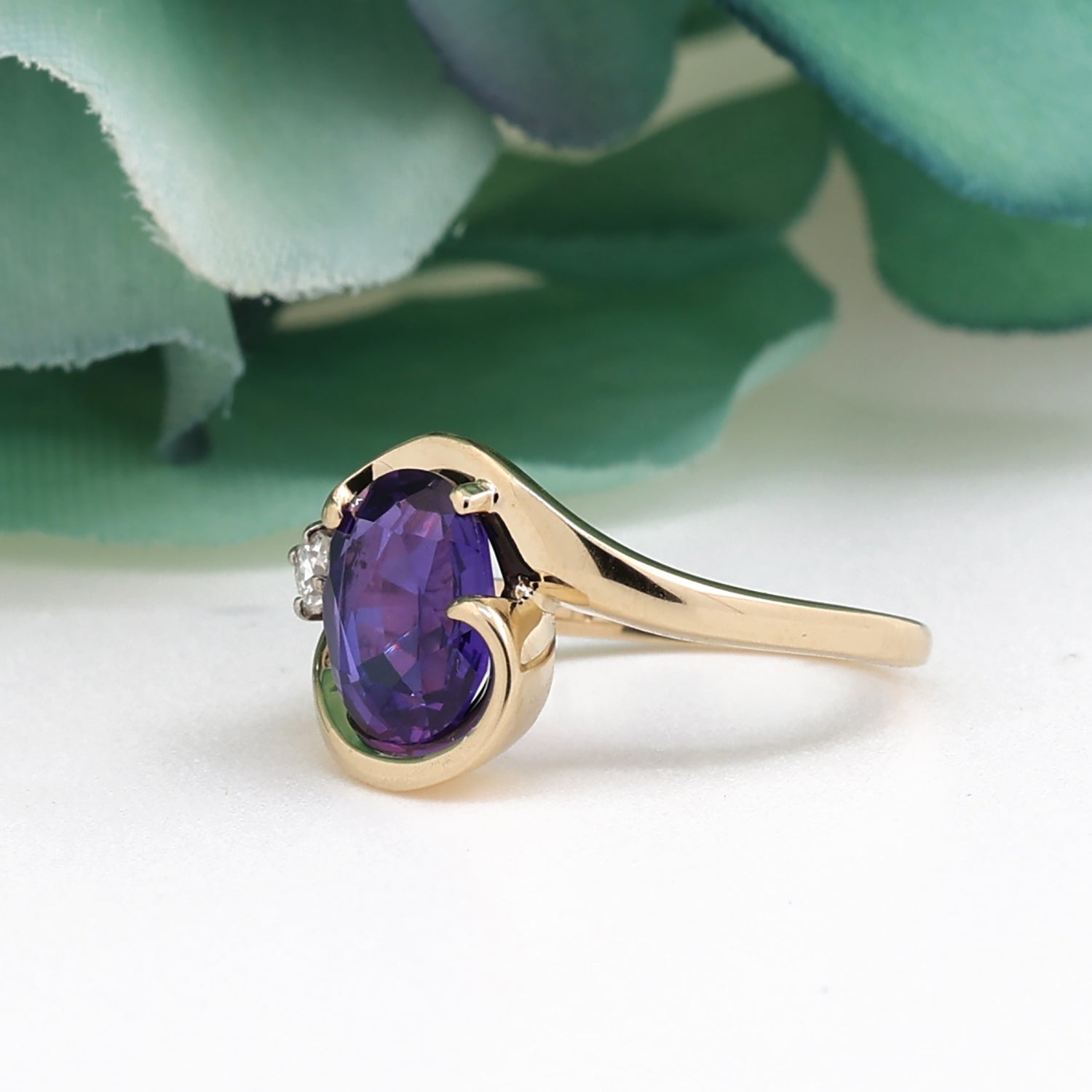 1.80 CTW Oval Amethyst Diamond Swirl Ring 14K Yellow Gold Cocktail Size 5.5