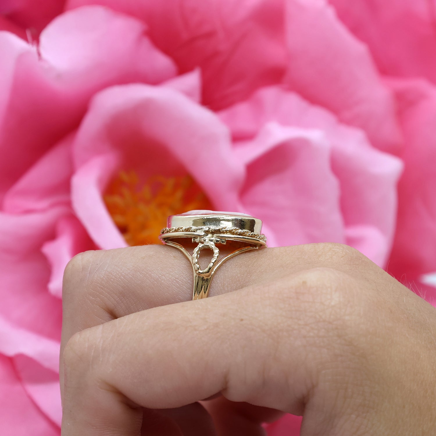 アクセサリー LONDON vintage cameo ring Vintage Cameo Ring 14K Yellow Gold Oval Cameo Bezel Set Size 6.75