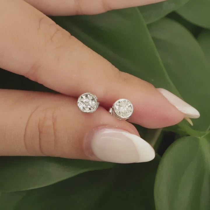 Round Diamond Stud Earrings 14K White Gold 0.20 TW Prong Setting Unisex Estate