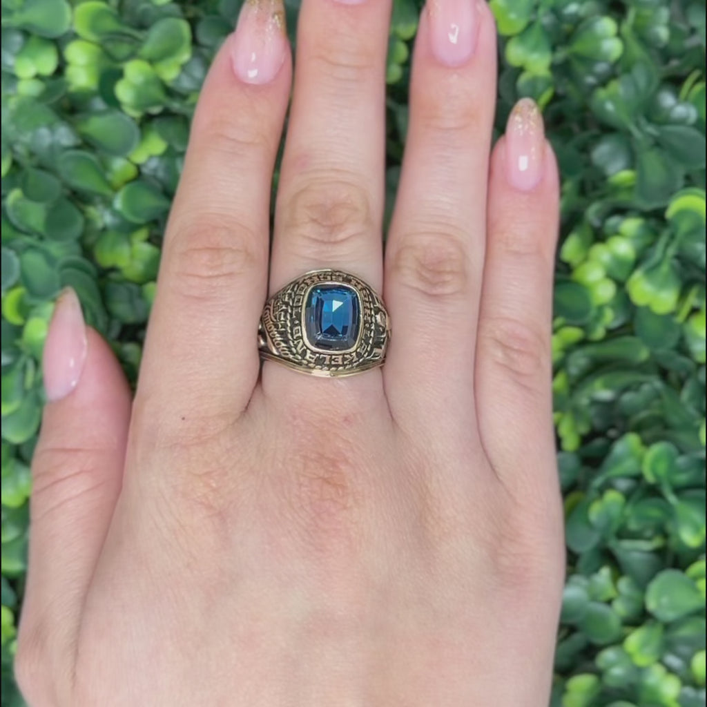 Mens Lakeland High School Class Ring 1986 10K Gold Lab Grown Sapphire Size 10.5