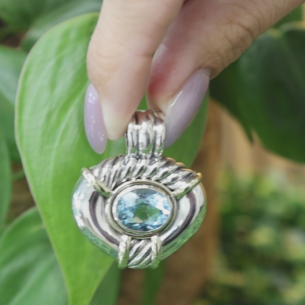 David Yurman Noblesse Blue Topaz Enhancer Sterling Silver 14K Gold 4.60 CT 1.65"