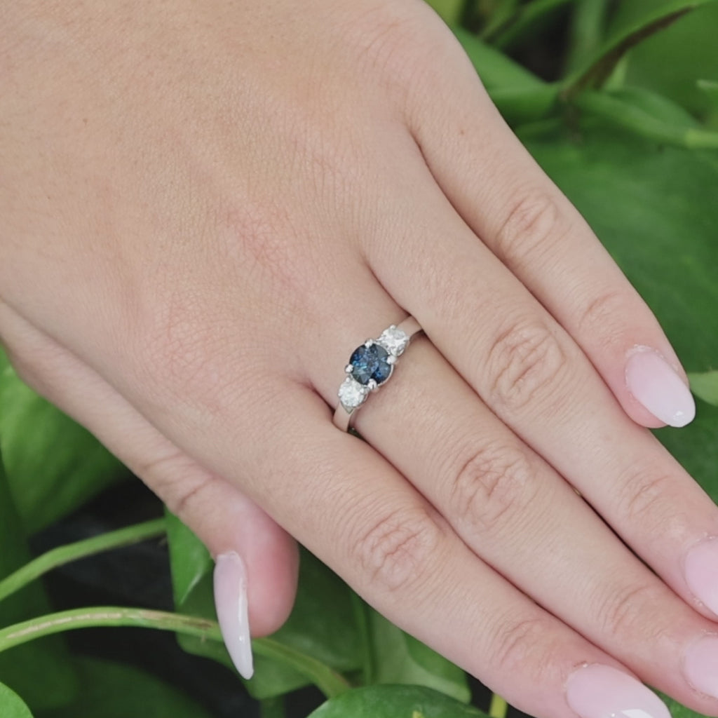 14K White Gold 1.60CTW Blue Sapphire Diamond 3 Stone Ring Estate Size 6