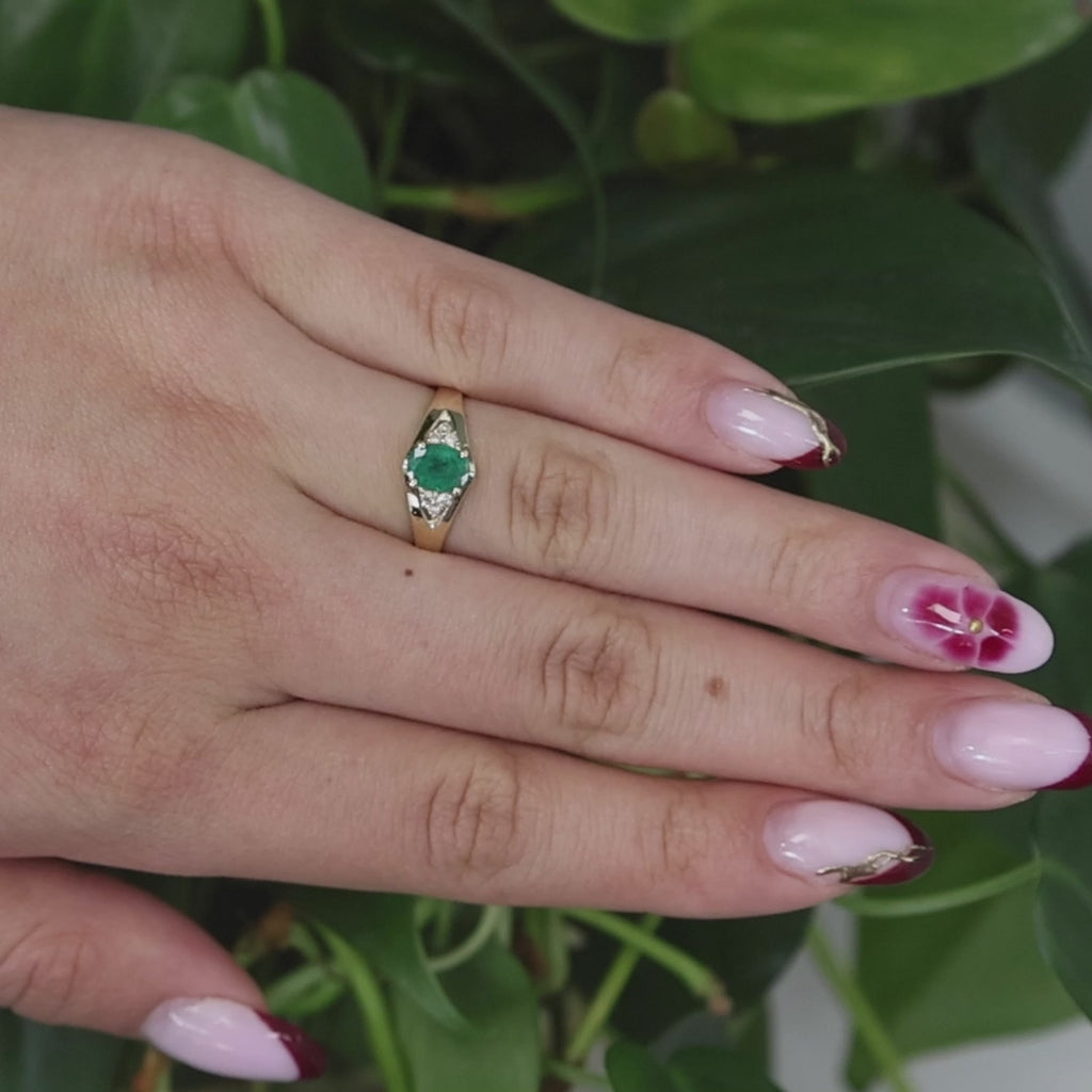 Solitaire Emerald Diamond Accent Cocktail Ring 14K Yellow Gold 0.80 CTW Size 7