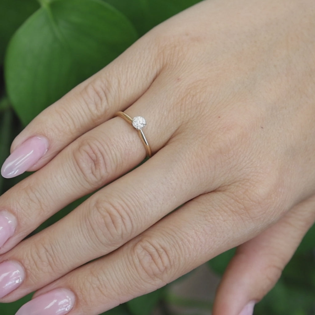 14K Yellow Gold Platinum 0.50CT Oval Diamond Solitaire Engagement Ring Sz 8.25