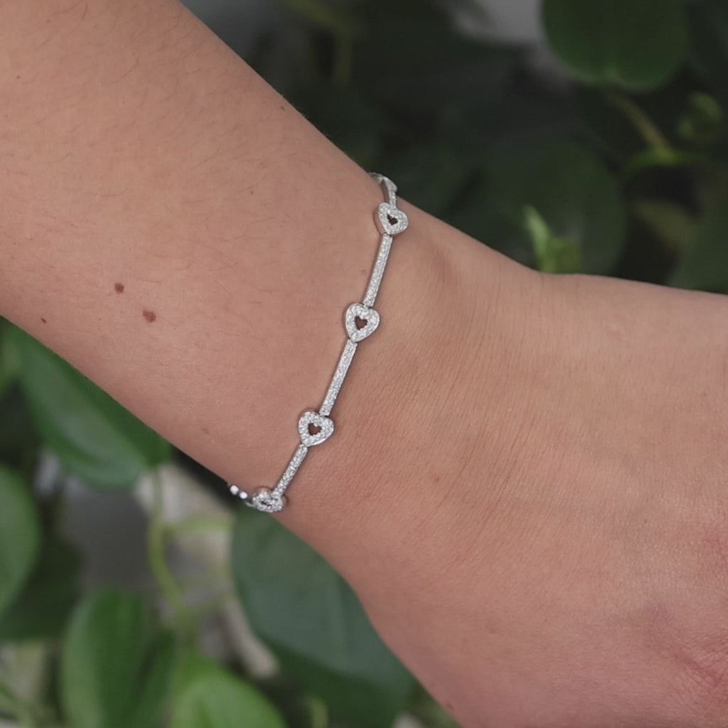 1.50 TW Diamond Heart Station Bar Link Bracelet 14K White Gold 7" Ladies