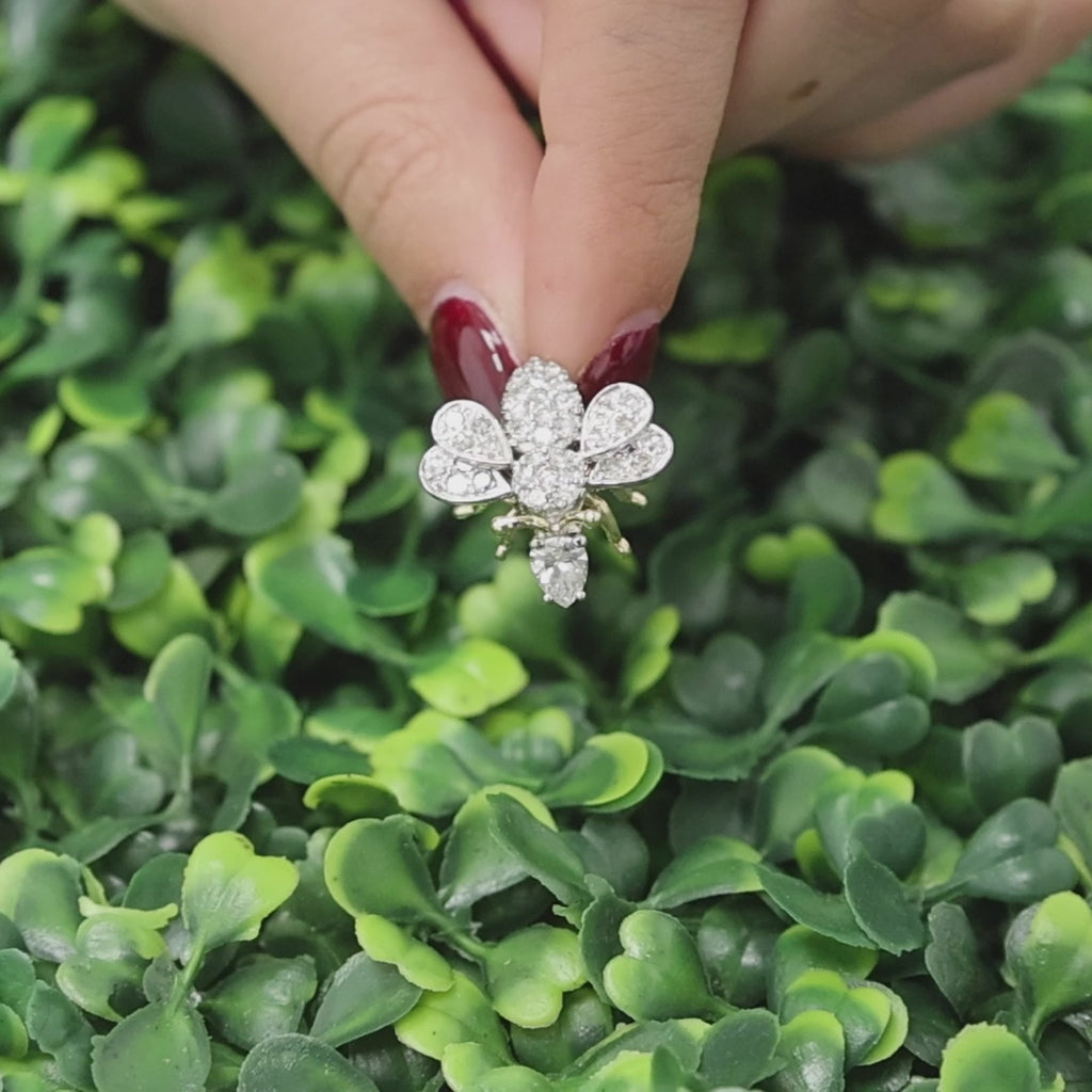 Vintage Cluster Diamond Bee Brooch Pin Two-Tone Gold 1.75 TW 0.78" Estate