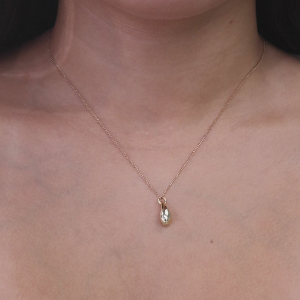 Tiffany & Co. 18K Yellow Gold Elsa Peretti Teardrop Pendant Charm 0.60"