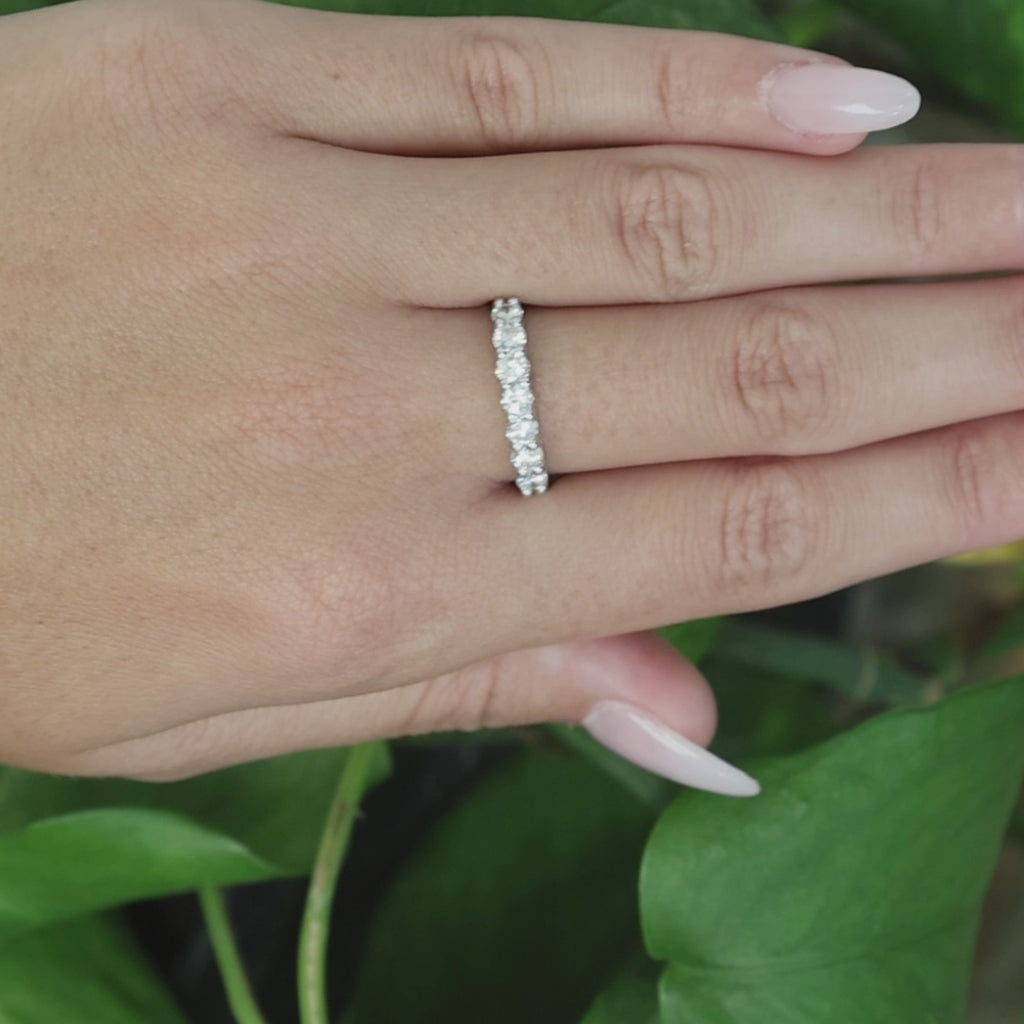 14K White Gold 0.70 CTW Natural Diamond 7 Stone Anniversary Wedding Band Ring