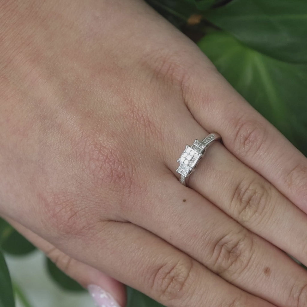 0.60 TW Princess Cluster Diamond Ring 10K White Gold Size 8.5 Ladies Estate