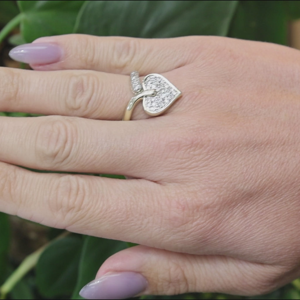 14K Two Tone Gold 0.75 CTW Natural Diamond Heart Cluster Cocktail Ring Size 6