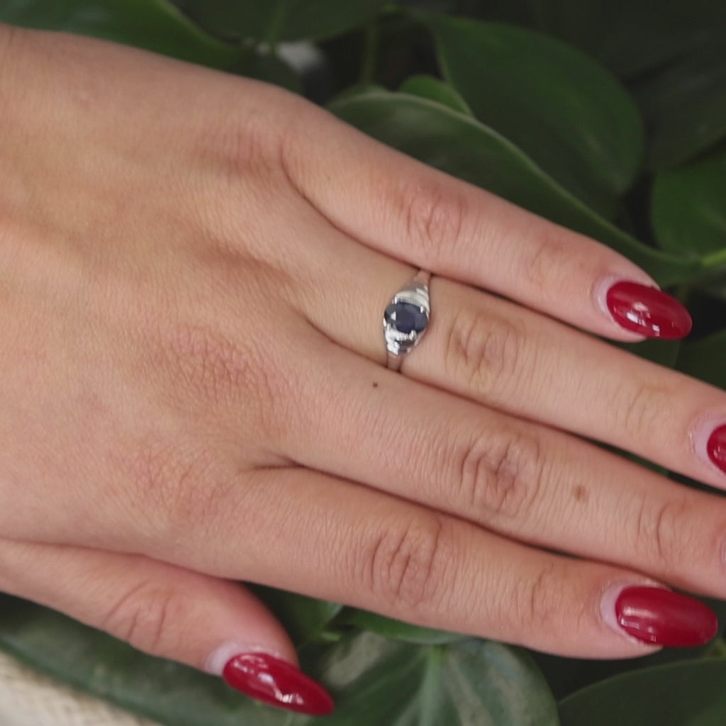 Oval Blue Sapphire Solitaire Ring 14K White Gold 1.10 CT Size 5.75 Estate