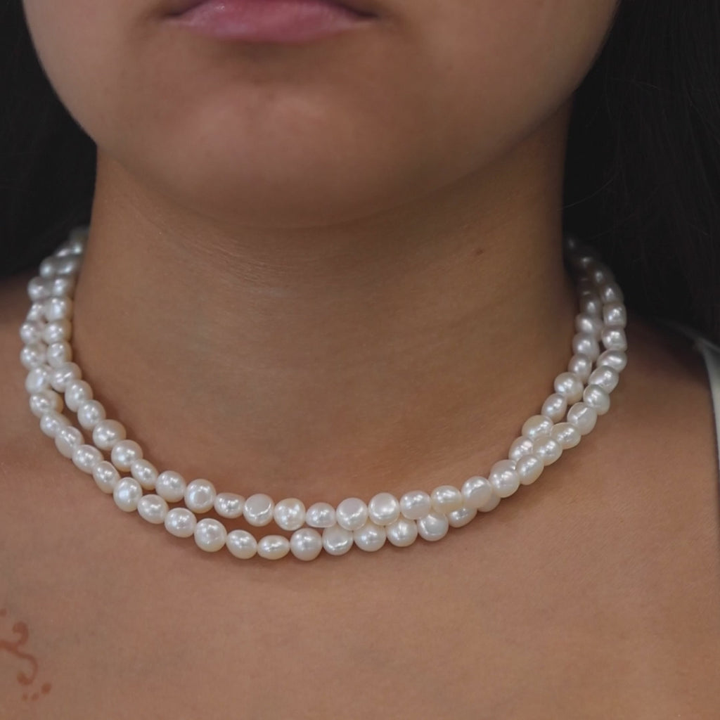 Vintage Cultured Freshwater Pearl Necklace 18K Gold Pearl Accent Clasp 23.5"