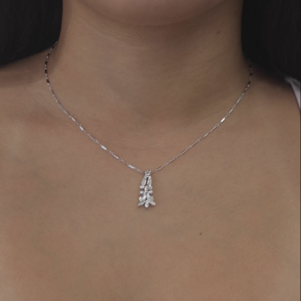 0.15 TW Diamond Floral Pendant Chain Necklace 14K White Gold 16.25" Ladies