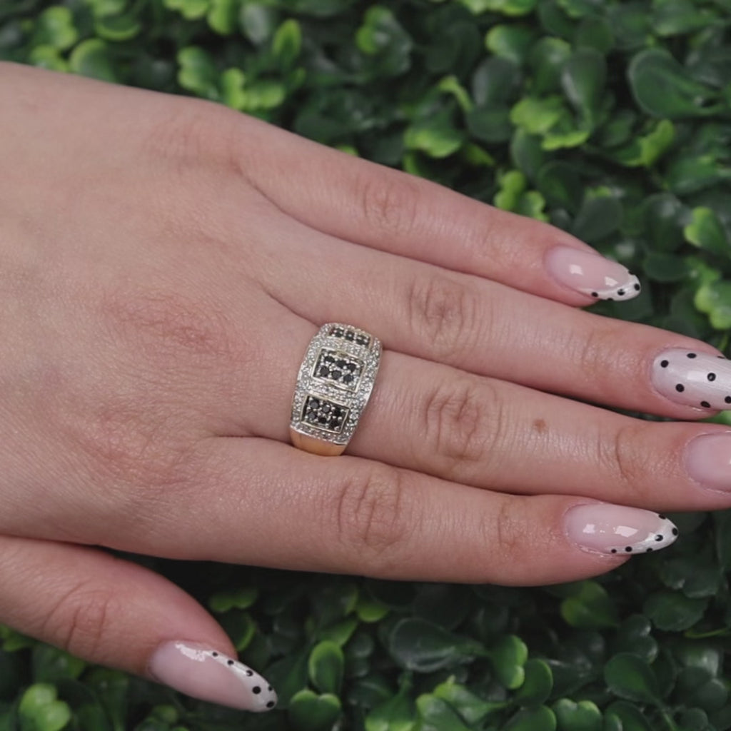 Black and White Diamond Wide Band Ring 18K Gold 0.66 TW Size 8.25 Ladies Estate