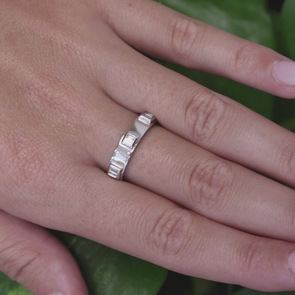 14K White Gold 0.12CTW Natural Baguette Diamond Wedding Band Ring Size 7.25 Esta