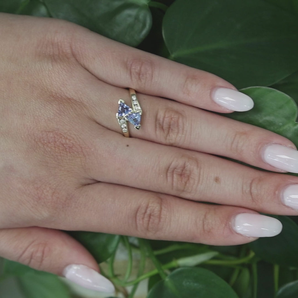 Tanzanite Diamond Bypass Ring 14K Yellow Gold 1.05 CTW Trillion Cut Size 7.25