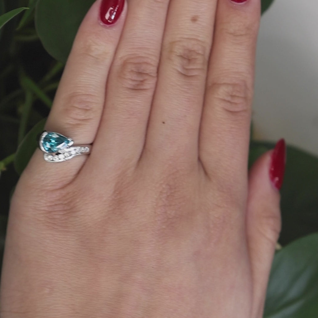 Pear Cut Blue Topaz Diamond Bypass Ring 18K White Gold 1.91 CTW Size 5.5 Ladies