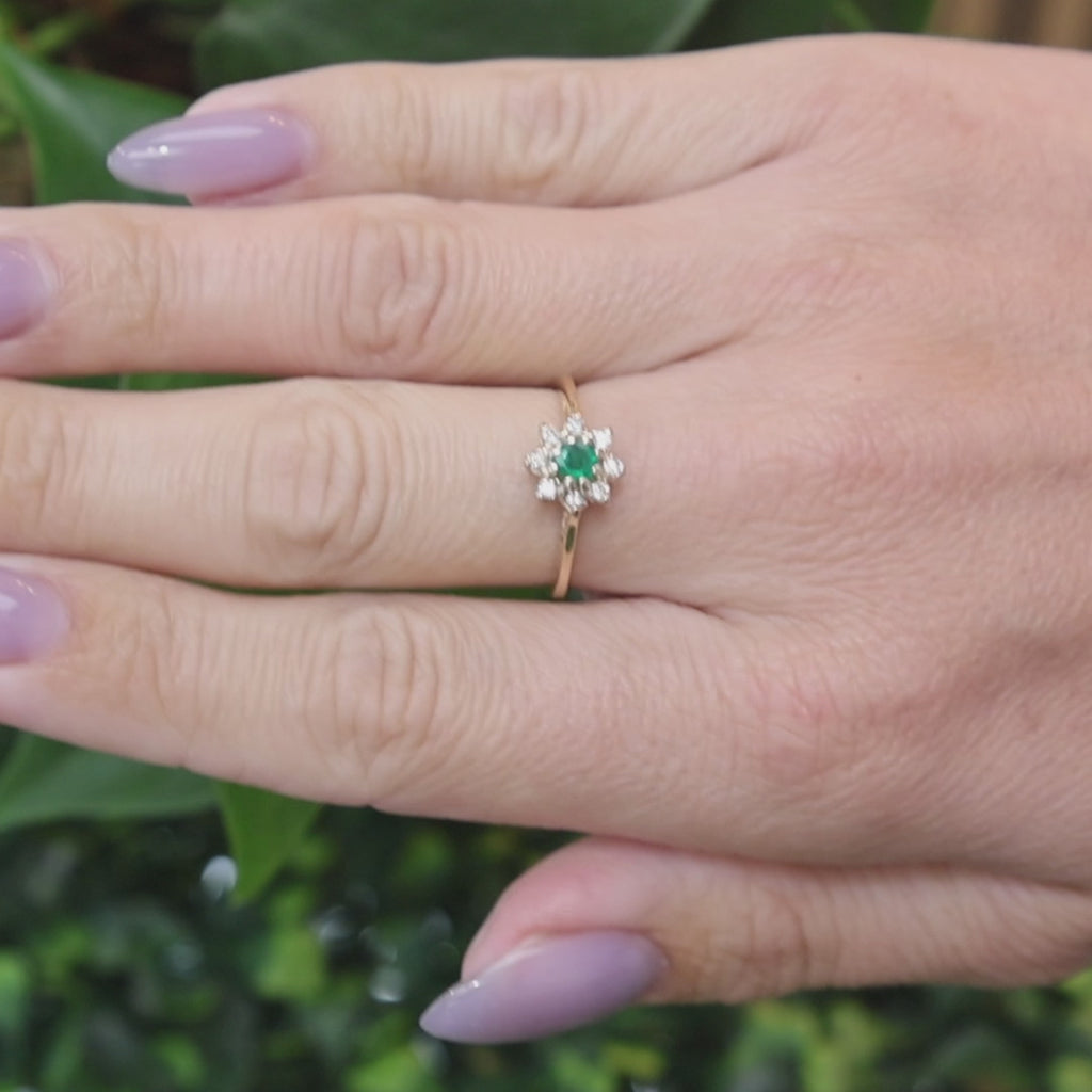Natural Emerald Diamond Halo Cluster Flower Ring 14K Yellow Gold Size 6.5
