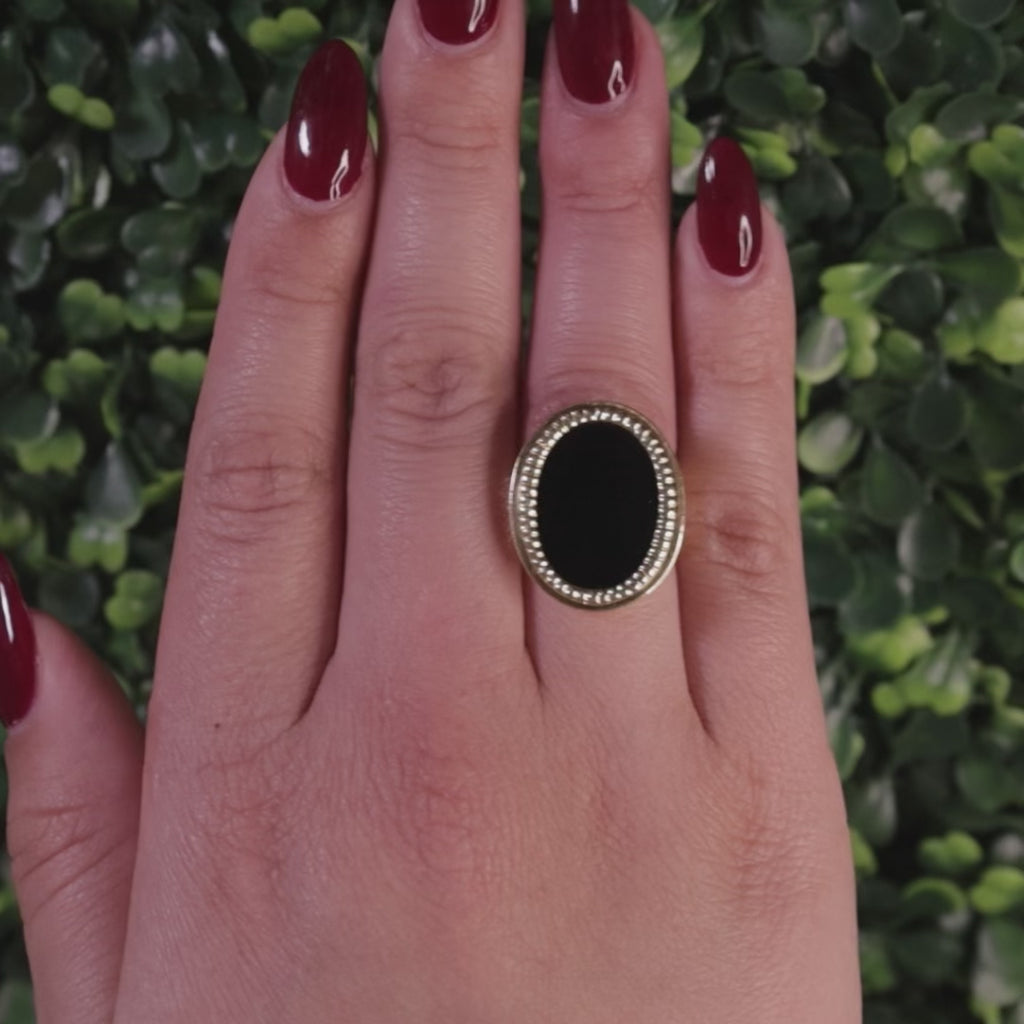 Vintage Oval Black Onyx Signet Ring 18K Yellow Gold Oval Gem Size 6.25 Estate