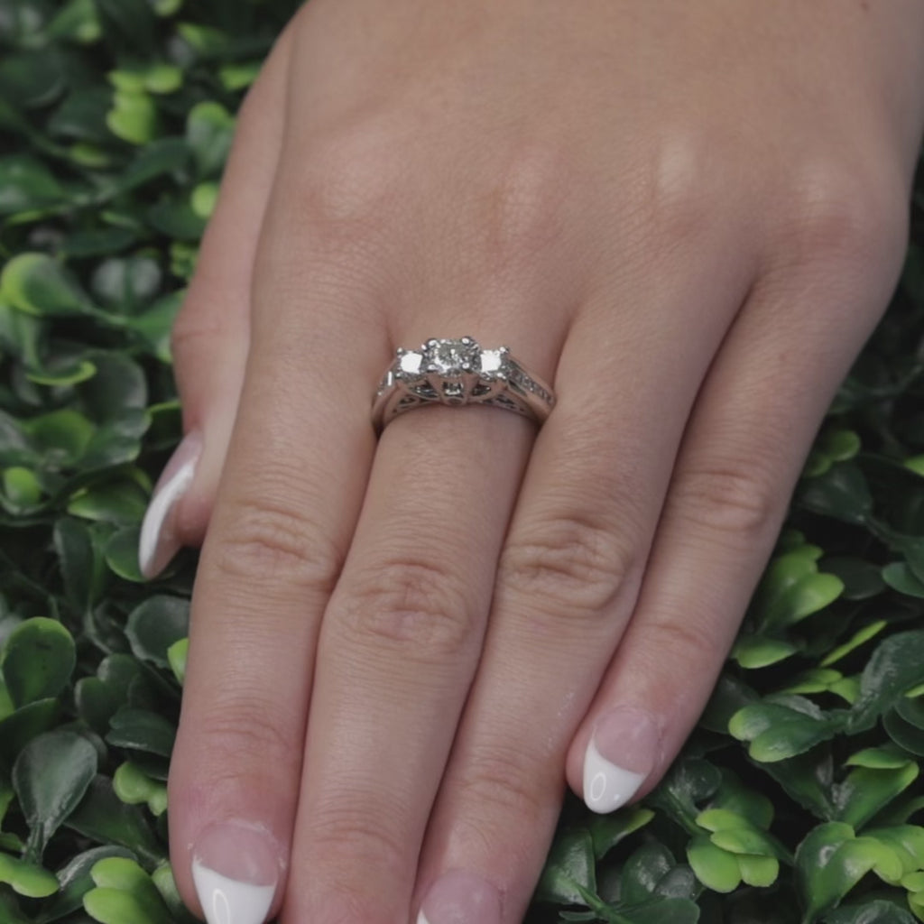 0.80CTW Diamond 3 Stone Engagement Ring 14K White Gold Princess & Round Size 5.5